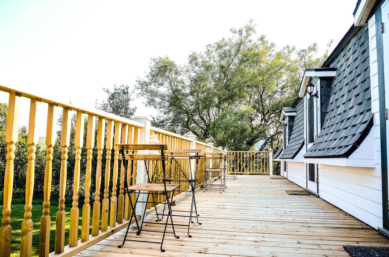 Auberge Le 112 Saint Andre De Kamouraska Ngoại thất bức ảnh