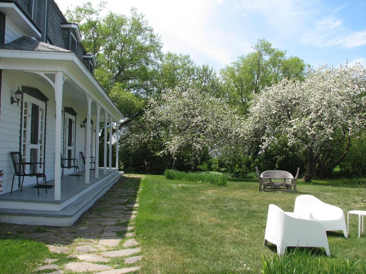 Auberge Le 112 Saint Andre De Kamouraska Ngoại thất bức ảnh